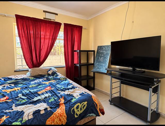 5 BEDROOM HOUSE FOR SALE IN VAALPARK